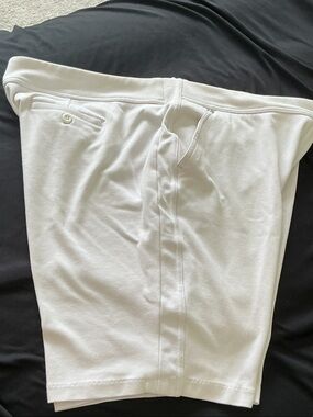 Greg Norman Ladies Ponte CC Shorts - White